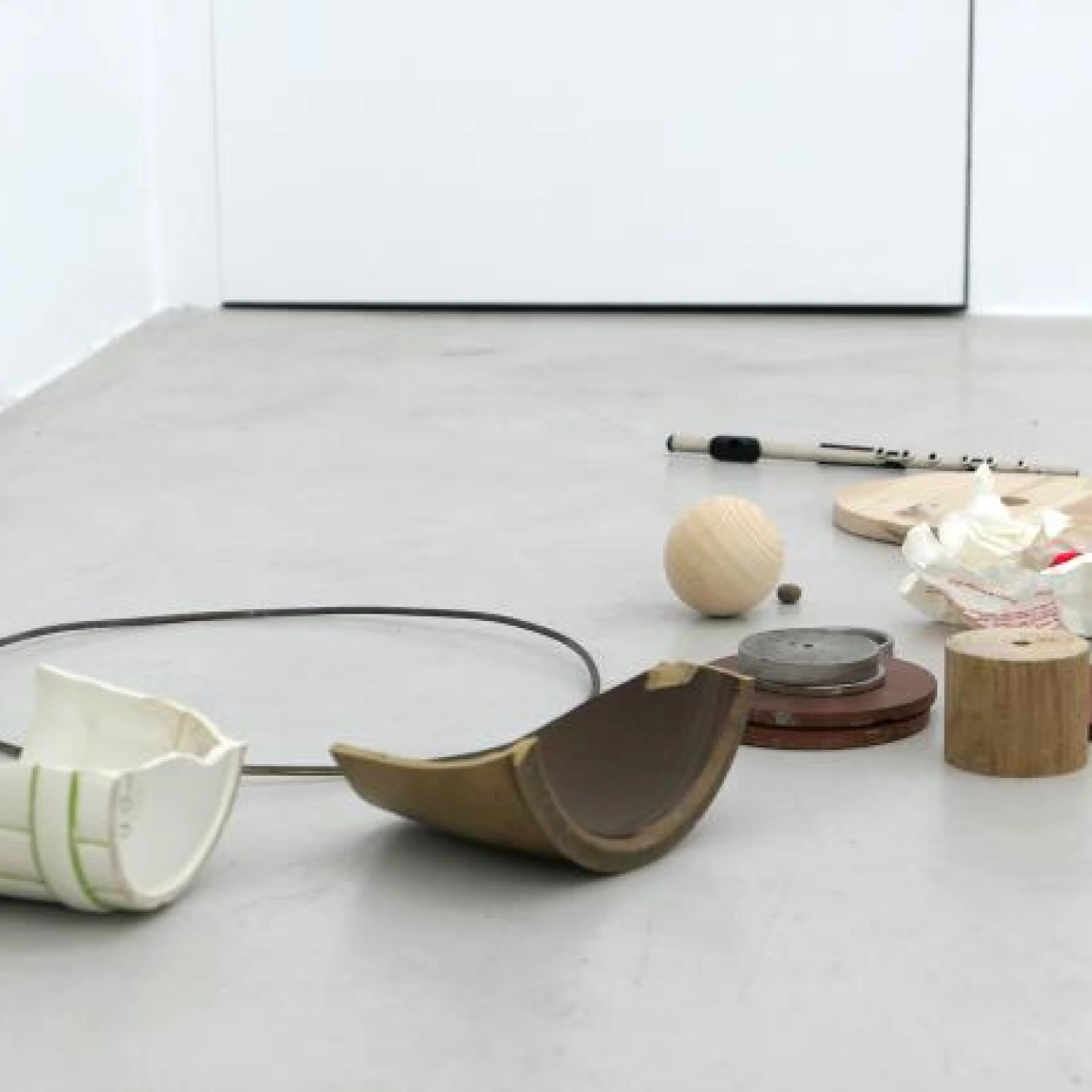 Dozing Pieces
Installation
Saarländische Galerie Berlin 2017
Foto: Peter Strickmann