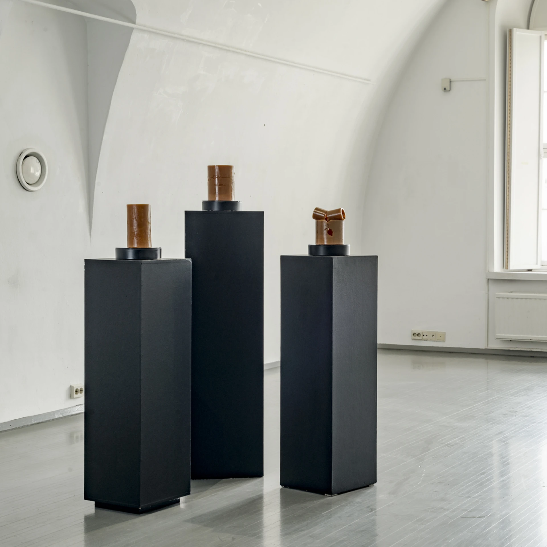 Nora Olearius, As yet untitled. Foto: Sheung Yiu @sheungyiuphoto