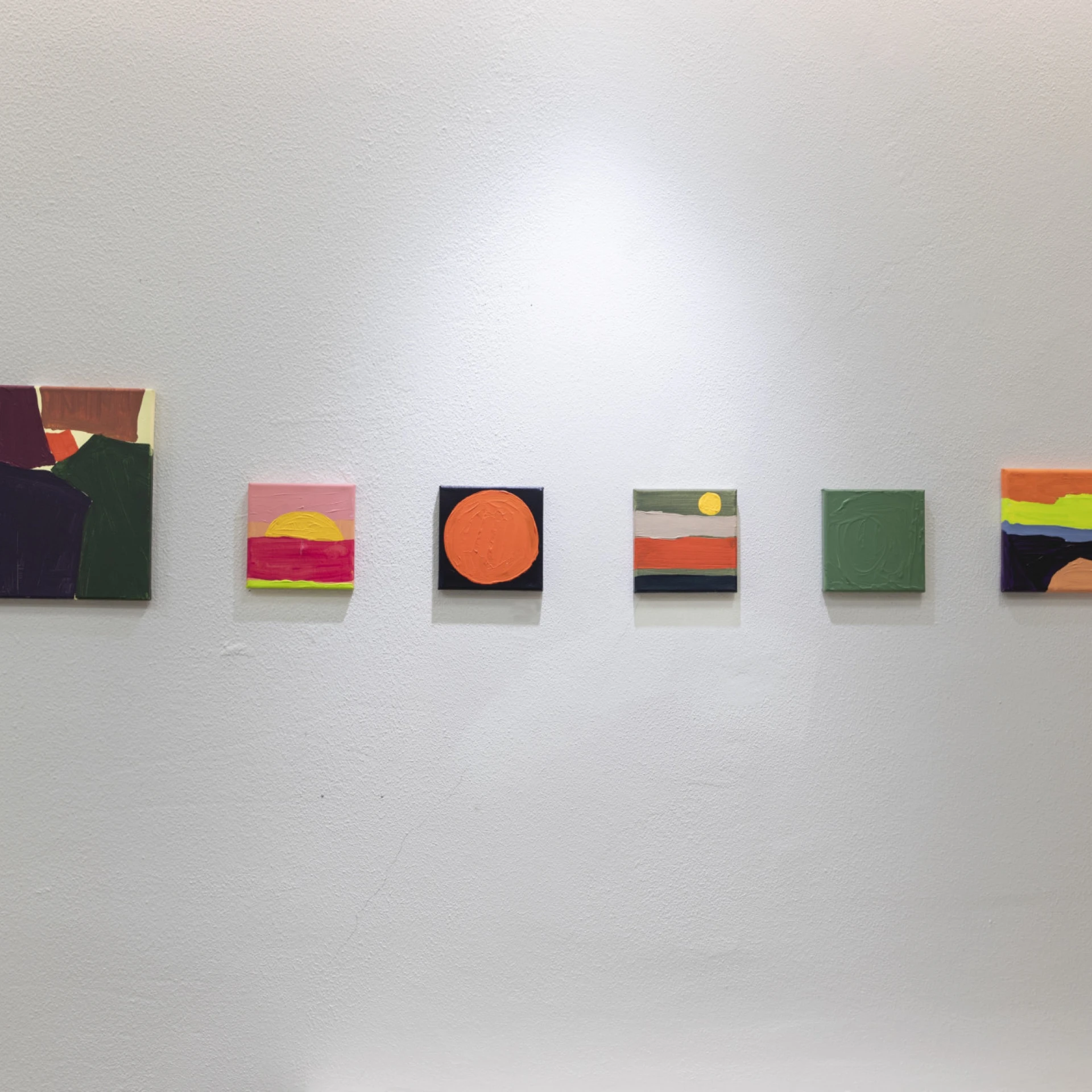 *Landschaftsserie*, Acryl auf Leinwand, 30x30 cm, 15x15 cm, 
24x18 cm ,2024
 „cross over“ Ausstellung, Wall-Saal/Stadtbibliothek