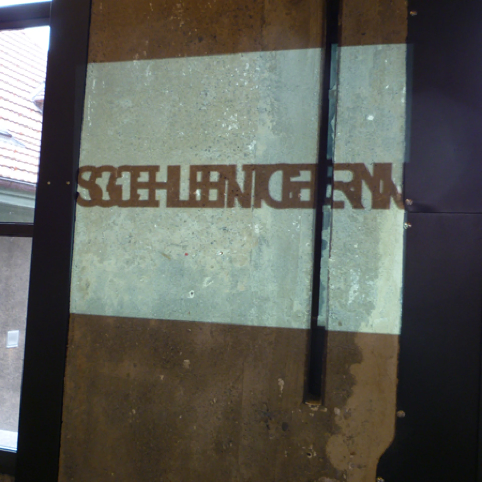 *An der Aare #05 *,
Videoarbeit,
Kleistprojekt in Thun/Schweiz, 2011