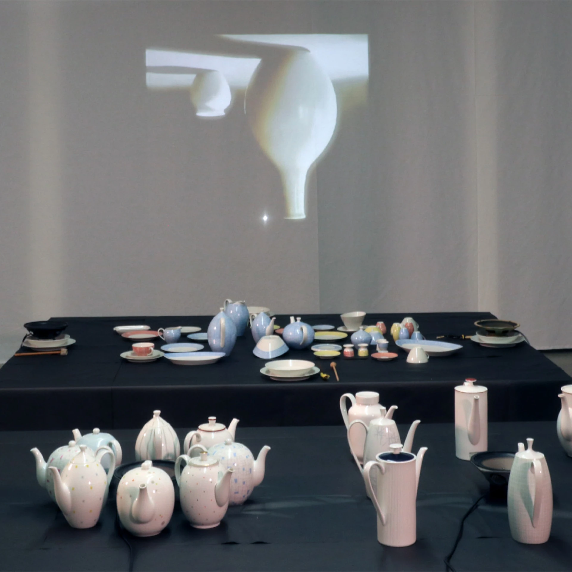 *GESAMMELTES II – Porcelain*, 2019
With Stefan Demming, Art gallery Weseke, Photo: Demming/Rieken