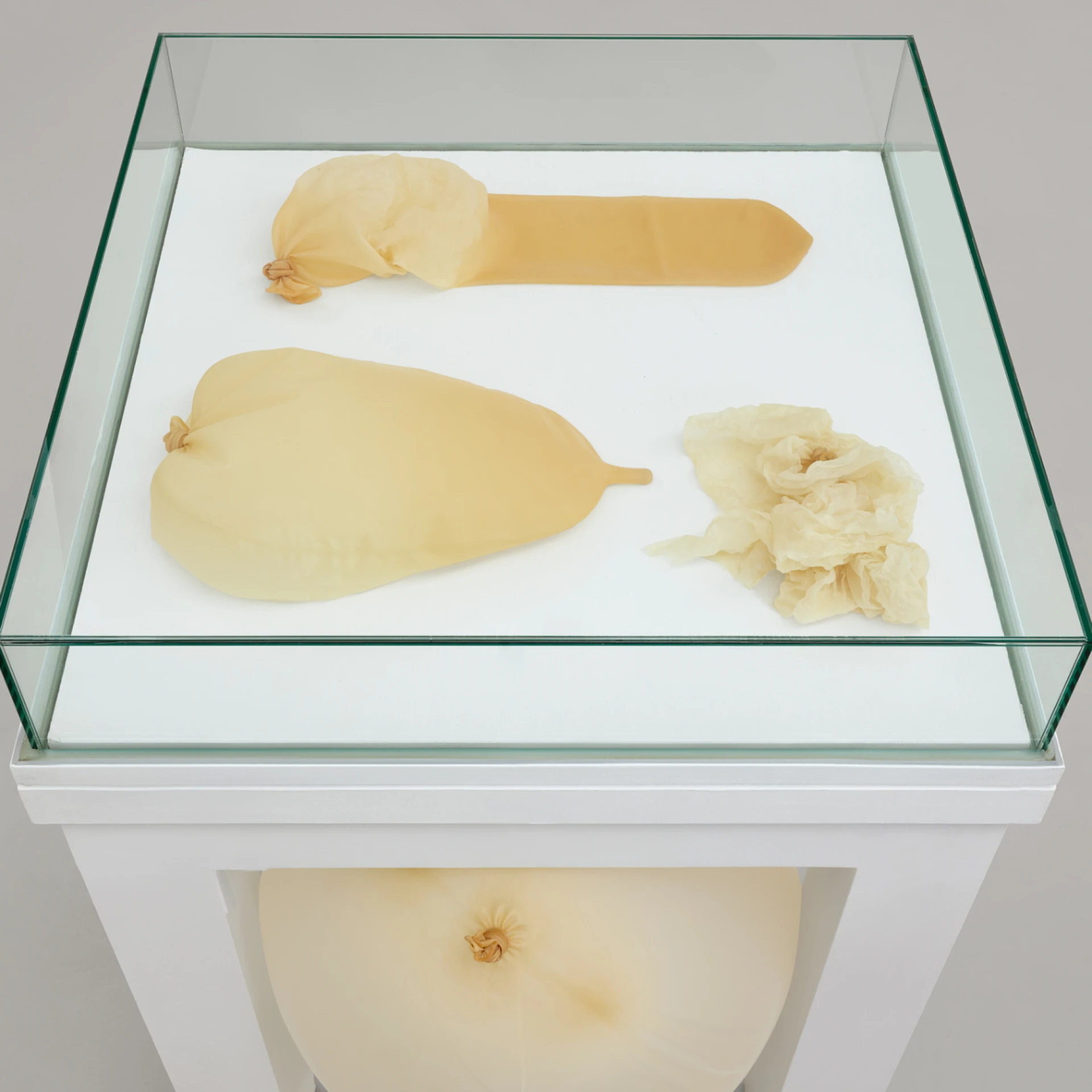 *Alice (from uncertainty to carefreeness)*, 2022, solo exhibition Galerie Mitte, Bremen (DE)