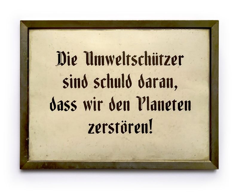 *Jetzt geht es Dir besser.*, 2023, Pigmentdruck auf Papier, Staub, Glas, Rahmen, 18 x 24 cm